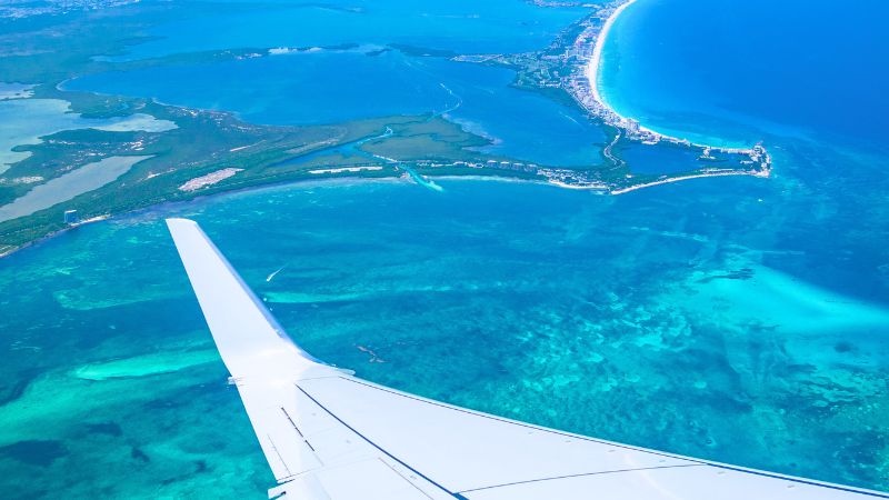 Quanto tá uma passagem de avião para Cabo Frio