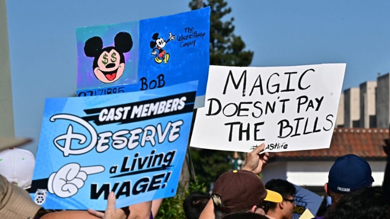 Trabalhadores da Disney ameaçam greve