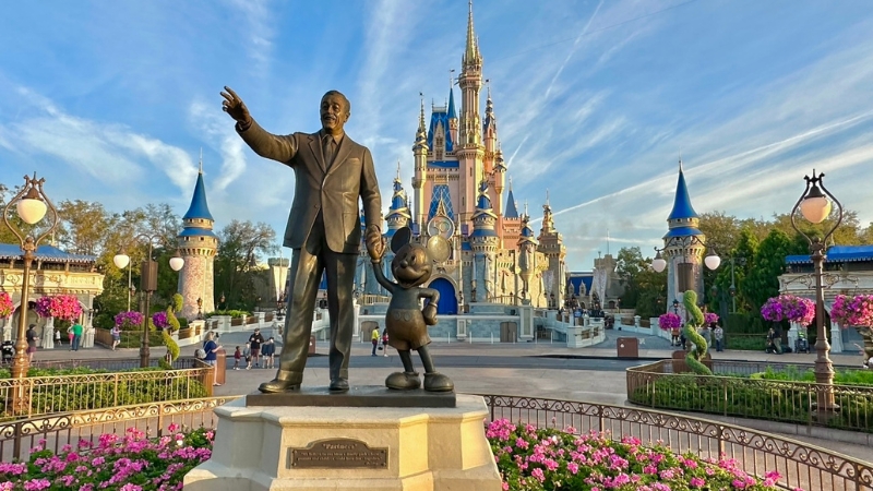 Azul anuncia voos extras para Orlando durante as férias