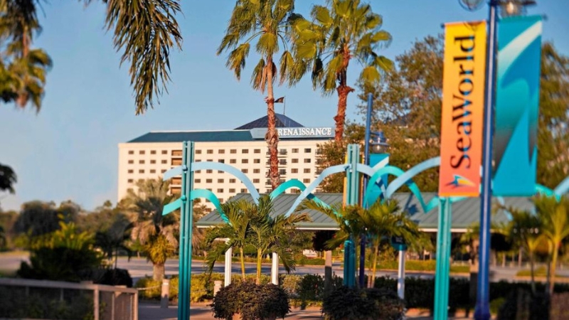 Como é o Renaissance Hotel Orlando at SeaWorld?