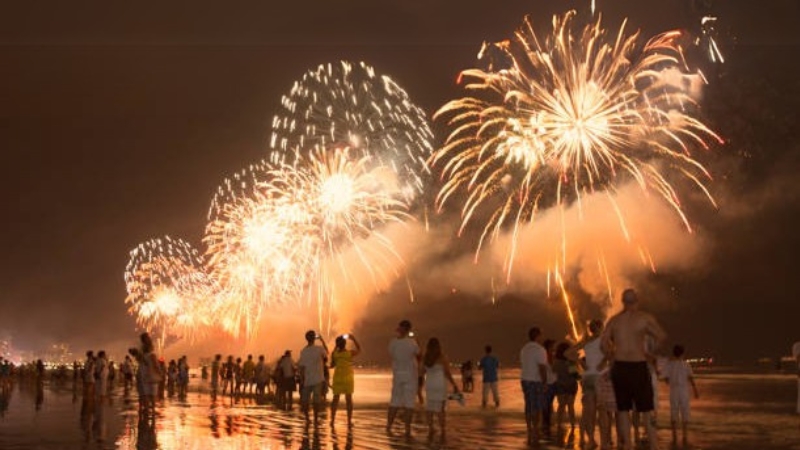 Queima de fogos Cabo Frio 2025