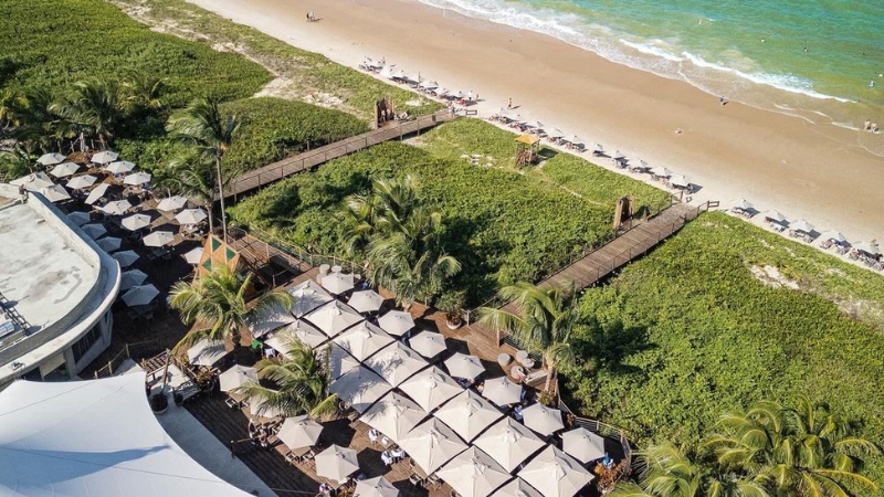 Descubra o charme do Beach Club Lontra em Maceió: Um passeio imperdível