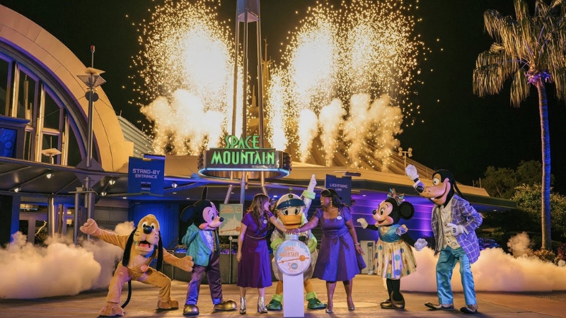 Space Mountain completa 50 Anos: Um marco na história da Disney
