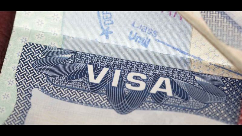 Visto de estudante para os EUA agora exige redes sociais abertas; entenda a nova regra