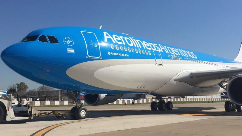 Greve na aviação argentina: Mais de 15 mil passageiros sofrem com paralisação de controladores na Argentina