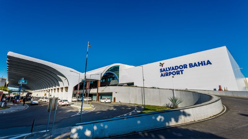 Tarifas de embarque no Aeroporto de Salvador terão reajuste a partir de 30 de setembro, impactando voos domésticos e internacionais.