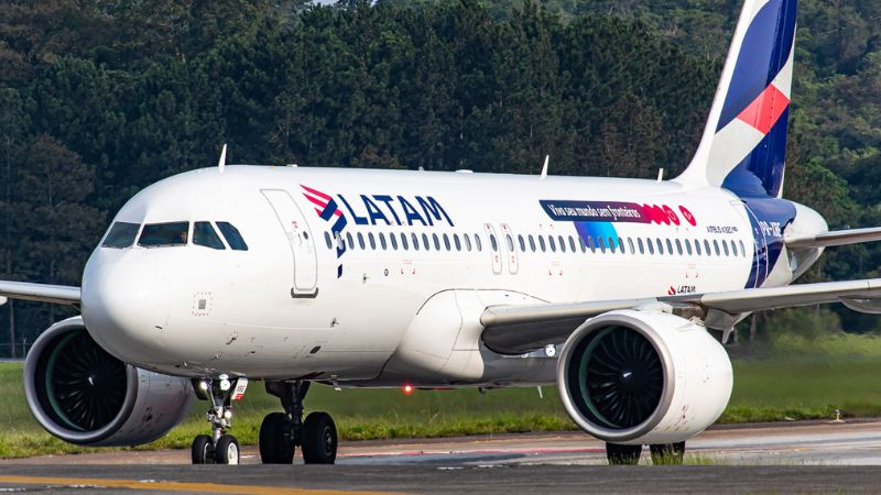 Alta temporada 2025/2026: Latam reforça malha aérea com novas rotas e mais voos